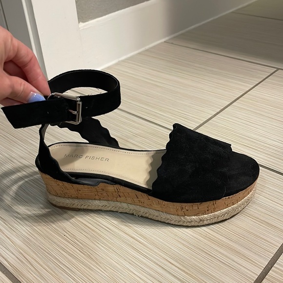 Marc fisher sandals - Picture 1 of 3
